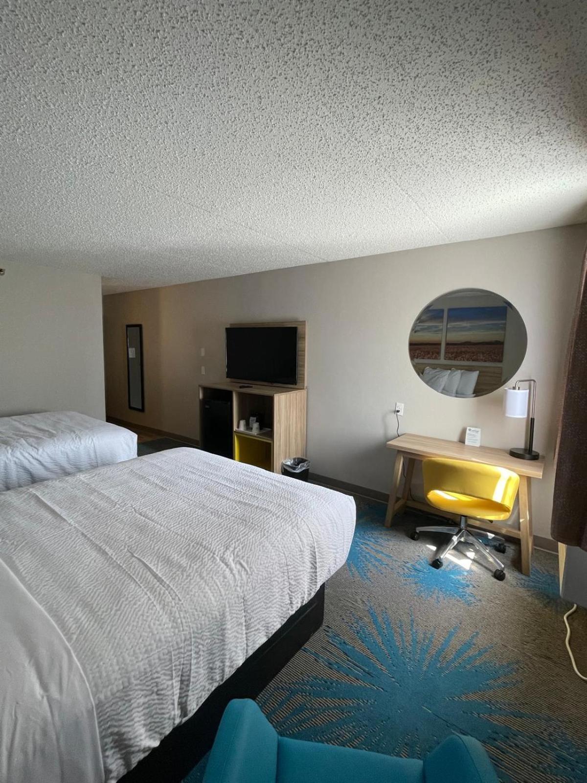 Days Inn By Wyndham Mandan Bismarck Area Exterior foto